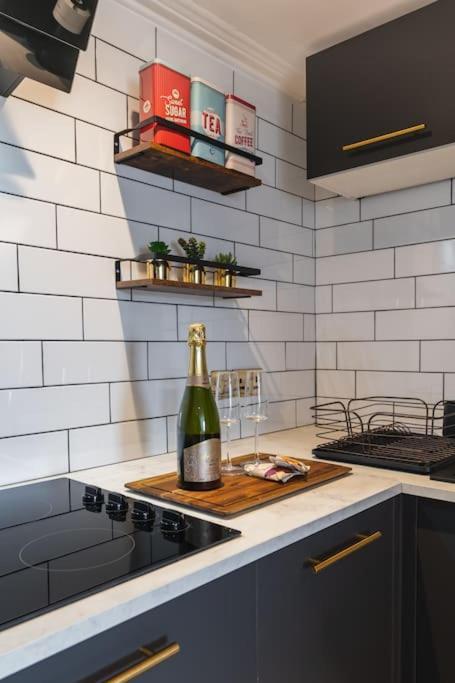 شقة The West End Loft - 5* Retreat - Private Parking! غلاسغو المظهر الخارجي الصورة