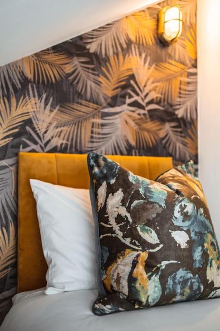 شقة The West End Loft - 5* Retreat - Private Parking! غلاسغو المظهر الخارجي الصورة
