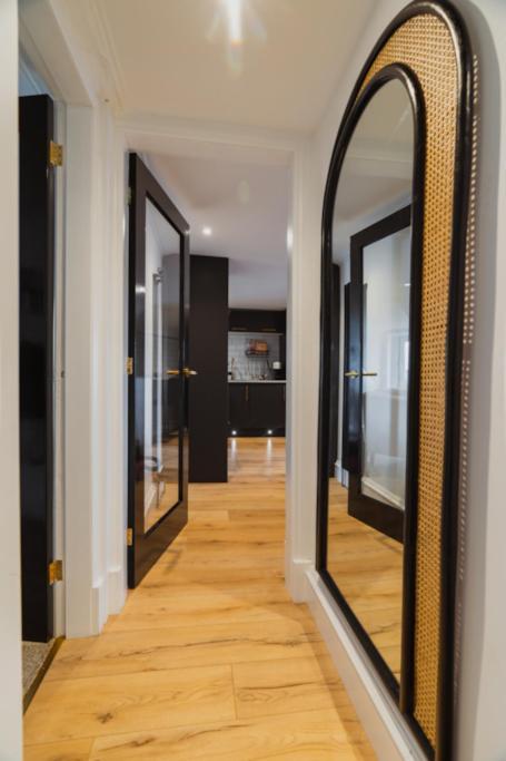 شقة The West End Loft - 5* Retreat - Private Parking! غلاسغو المظهر الخارجي الصورة
